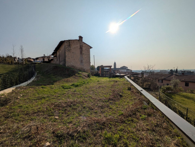 Rustico in vendita a Verona