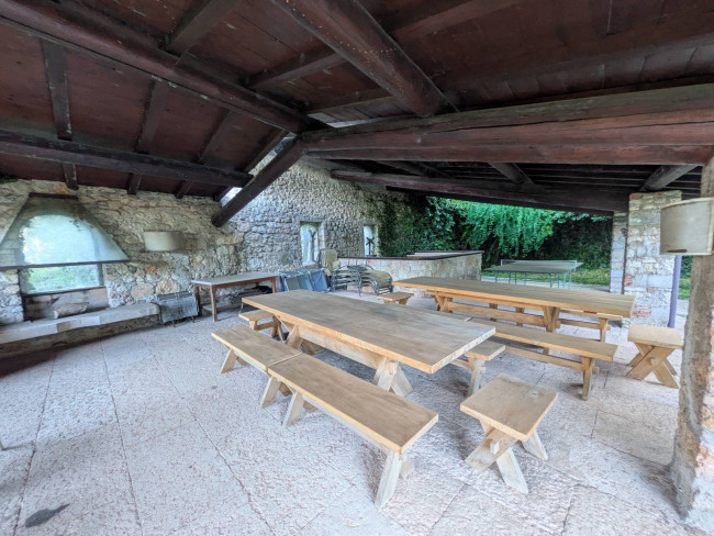 Villa in vendita a Torri del Benaco