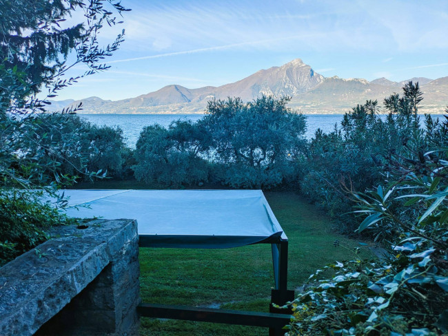 Villa in vendita a Torri del Benaco