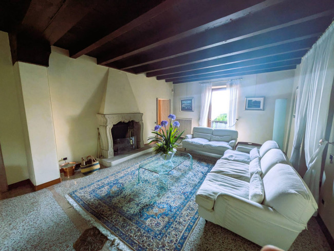 Villa in vendita a Torri del Benaco