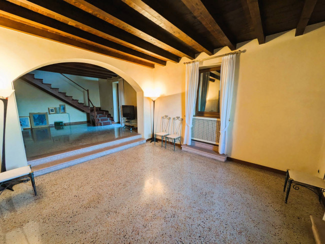 Villa in vendita a Torri del Benaco