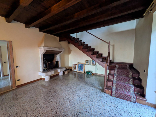 Villa in vendita a Torri del Benaco