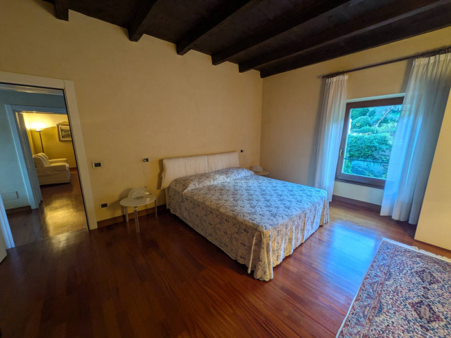 Villa in vendita a Torri del Benaco