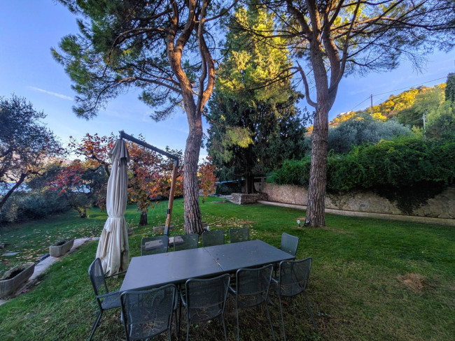 Villa in vendita a Torri del Benaco