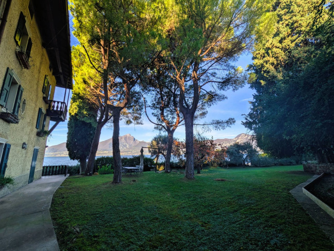 Villa in vendita a Torri del Benaco