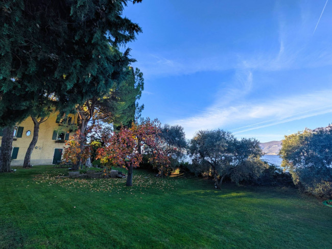 Villa in vendita a Torri del Benaco