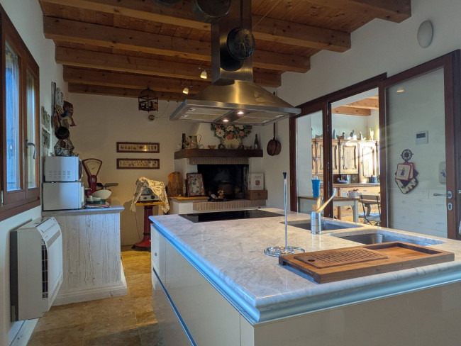 Villa in vendita a Verona