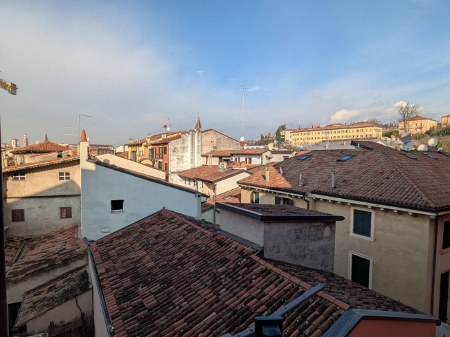 Appartamento in vendita a Verona