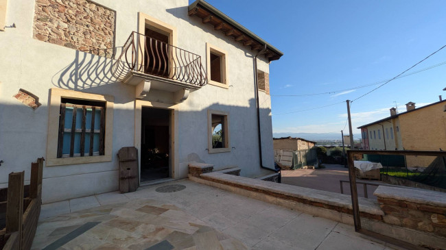 Rustico in vendita a Sona